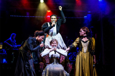 (back) Leah Davis with (front, l to r) Camille Robinson, Liz Chidester and Jacquelyne Jones in Firebrand Theatre’s Chicago premiere of LIZZIE