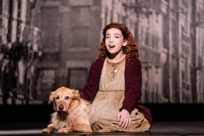 Ellie Pulsifer as Annie and Addison as Sandy in 'Annie' at Cadillac Palace